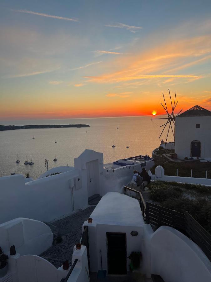 The Sunset Windmill Villa Oía Eksteriør billede