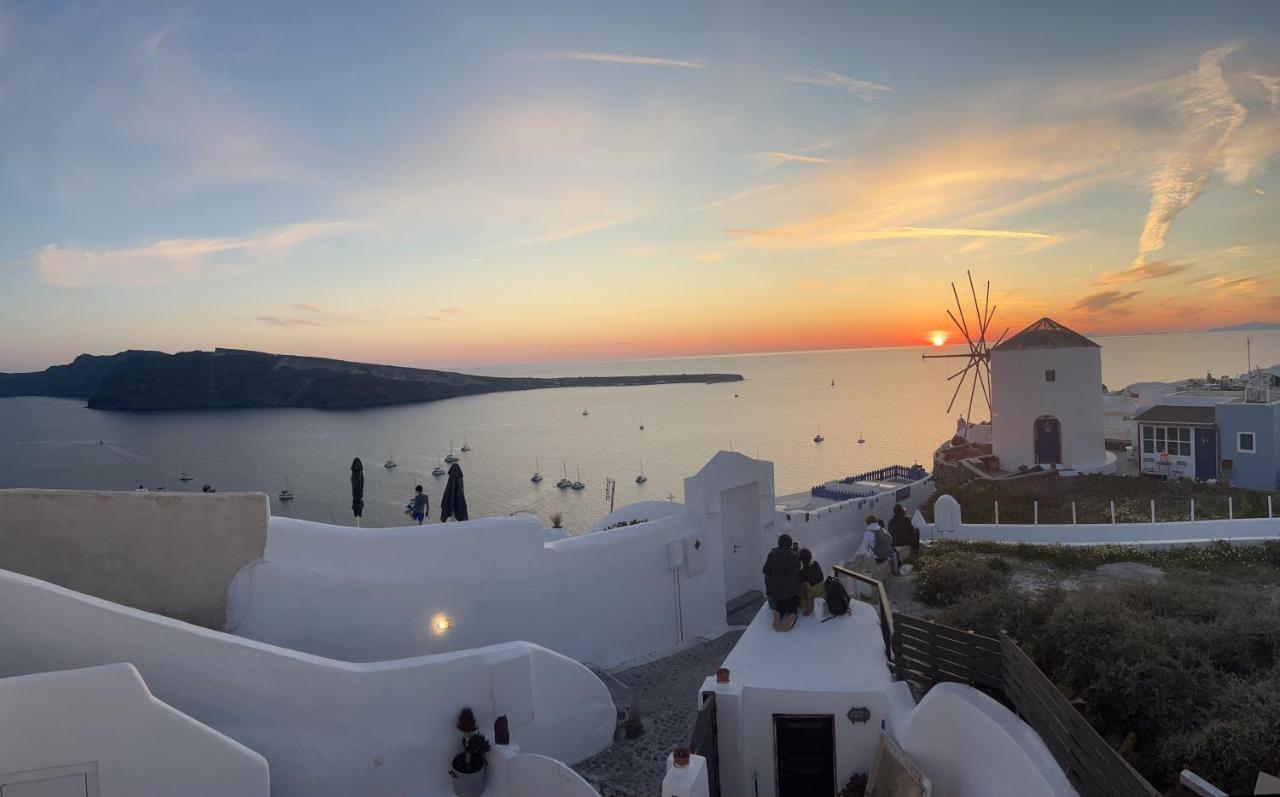 The Sunset Windmill Villa Oía Eksteriør billede